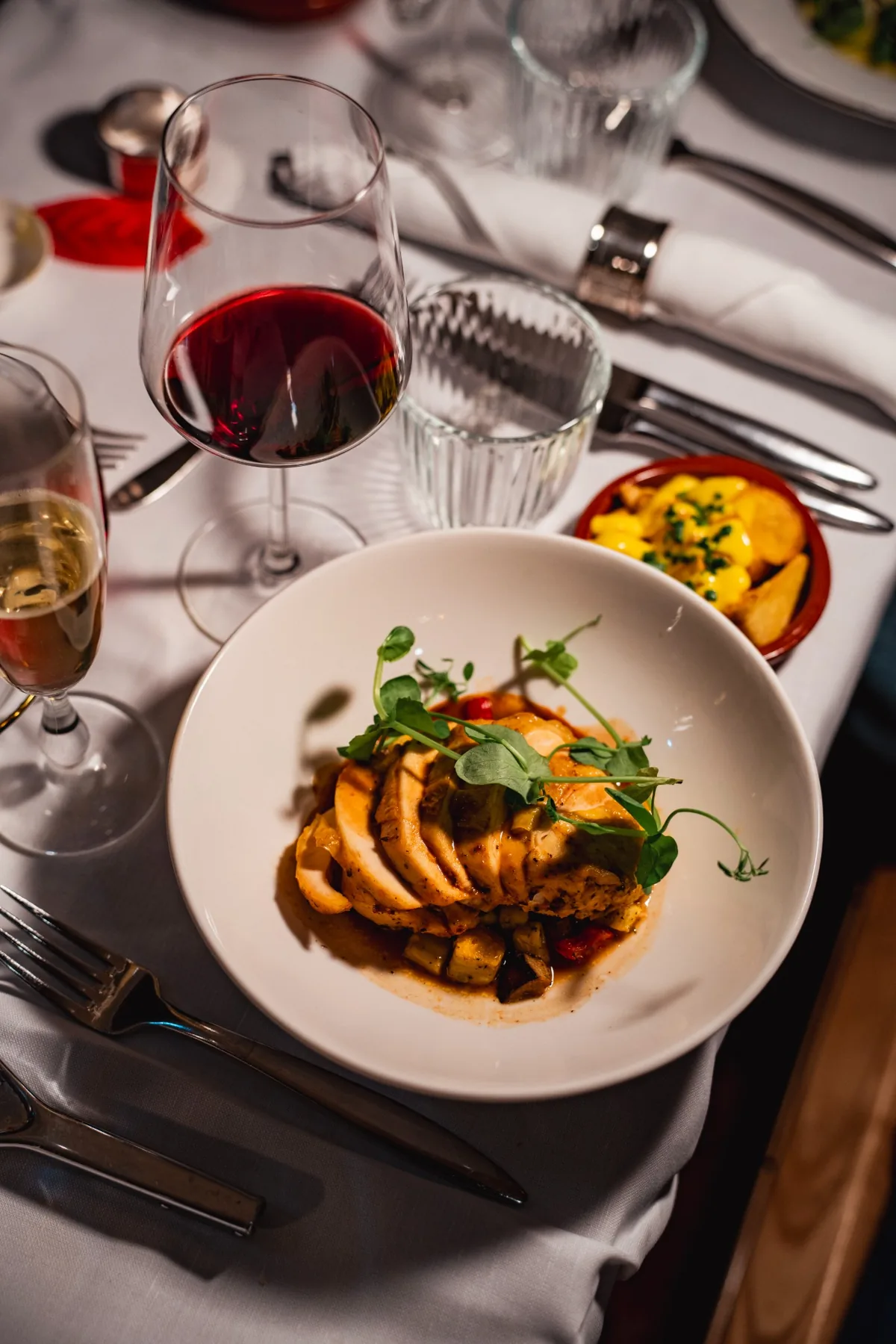Private dinner cruise Amsterdam aboard historic salon boat Energie